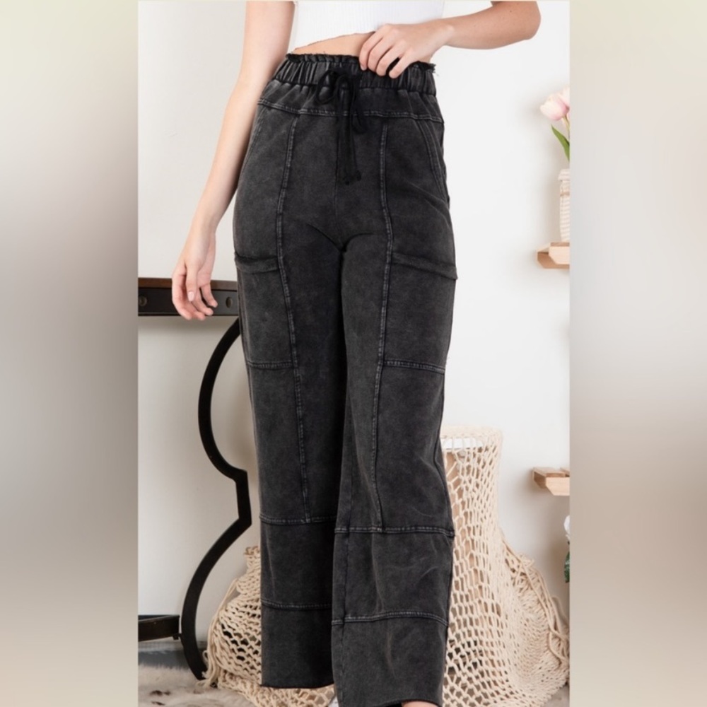 NWT Blue Velvet Washed Black Wide-Leg Pants with raw hem - Picture 5 of 5